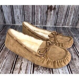 Stars Above Moccasin Slippers Womens Size 10 Faux Brown Suede Fur Lined‎ Cozy